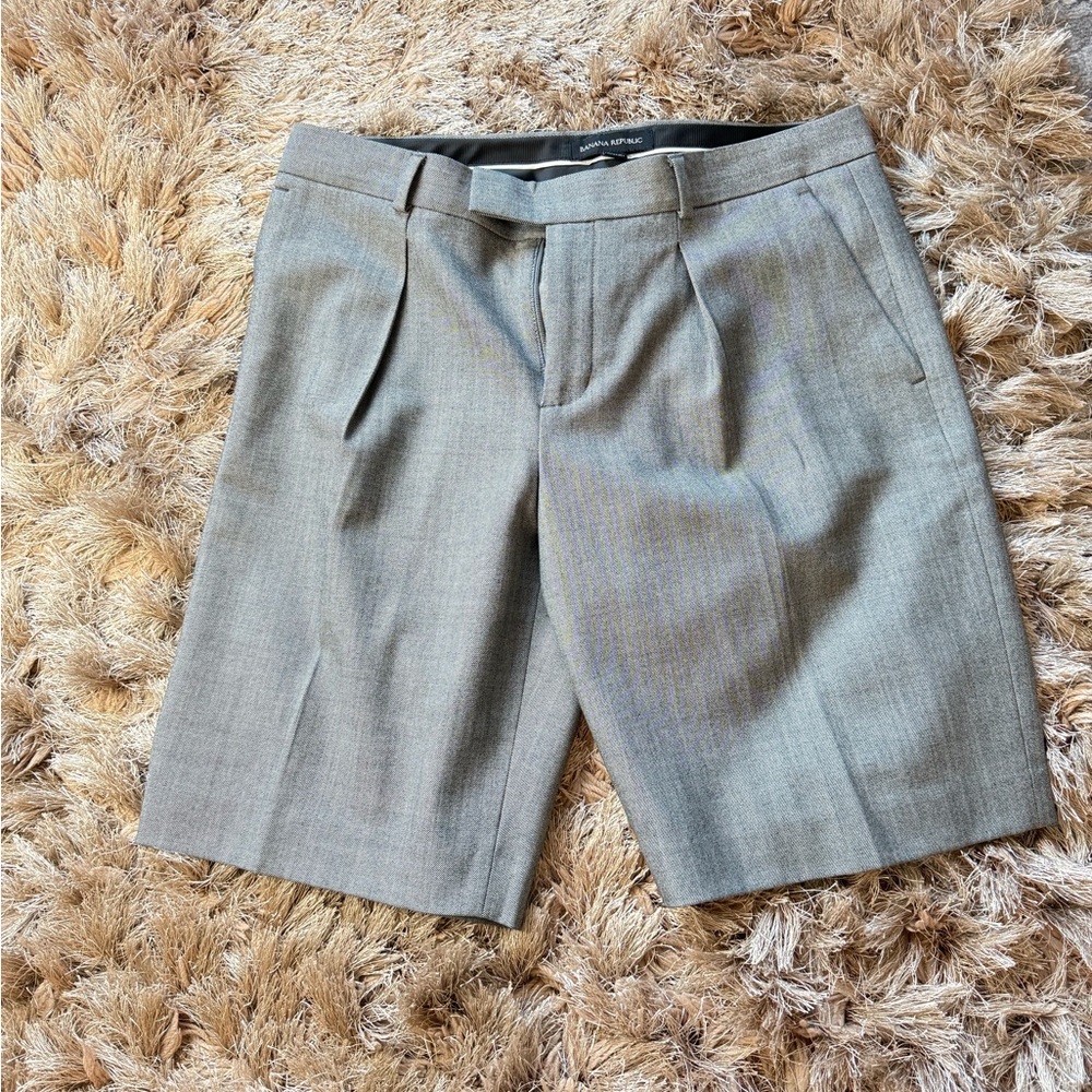 Banana Republic Charcoal Short